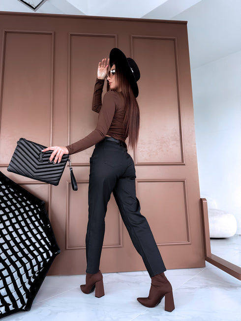 "AREA C9279-1" MOM FIT ādas imitācijas bikses - MELNAS